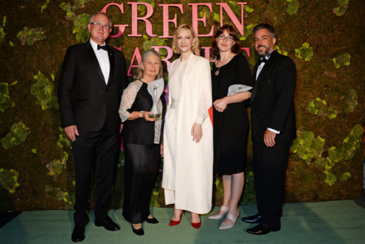 green-carpet-fashion-awards-header.jpg